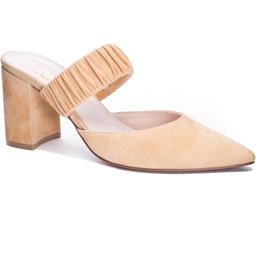42 Gold Orbit Mule Pumps, Natural Suede, size 7.5/38M - EUC